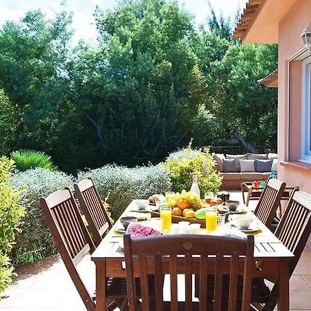 Villa Sleeps 6 Pool Air Con Wifi *